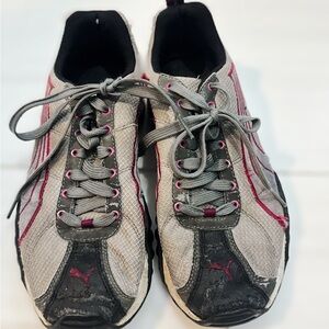 Puma Women's Gray and Pink Sneakers